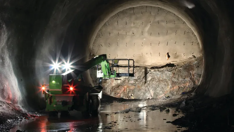 Telescopic handler in mining tunnel